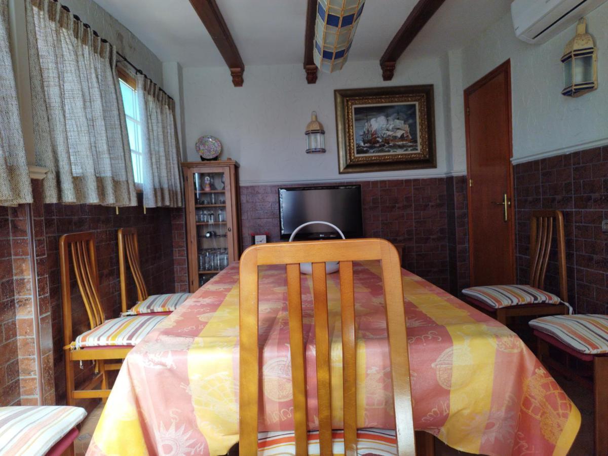 Elche Holidays Bagian luar foto
